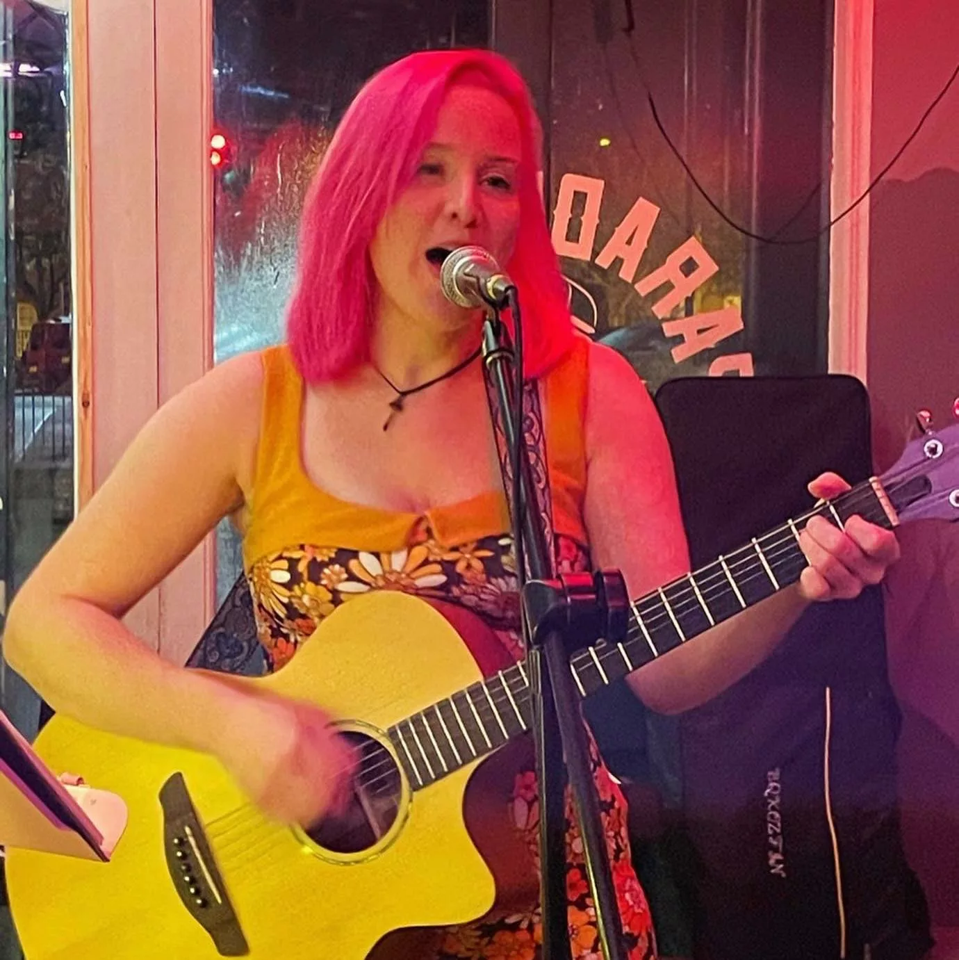 Emma Howett. Malvern Rocks Gig Guide for Music in Malvern. Gigs, concerts, live music, open mic nights. Make Malvern your destination for music.