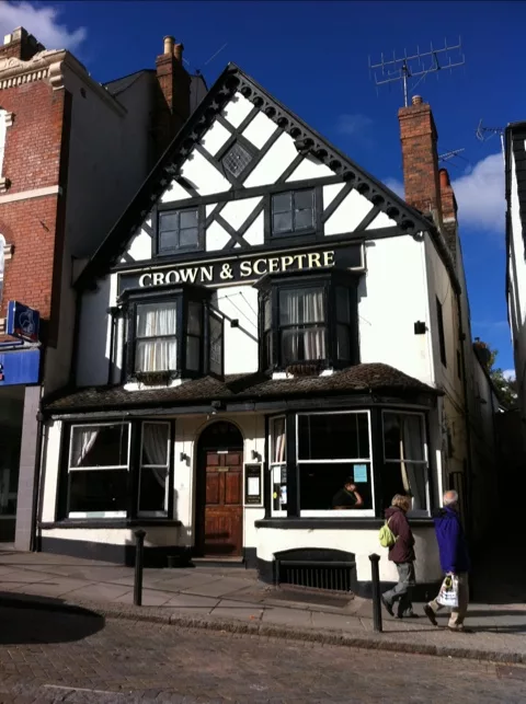 Crown and Sceptre, Ross-on-Wye. Malvern Rocks Gig Guide for Music in Malvern. Gigs, concerts, live music, open mic nights. Make Malvern your destination for music.